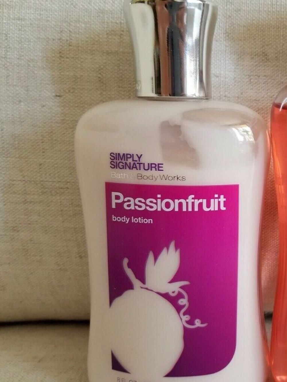 new Bath & Body Works Passionfruit Lotion (Rare, Discontinued)